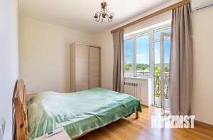 Дом 284м², 3-этажный, участок 7 сот.  