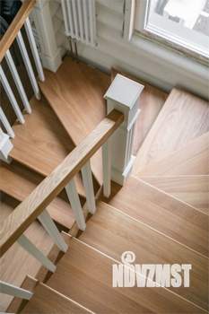 Дом 2000м&sup2;, 2-этажный, участок 42 сот.  