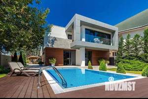 Дом 300м&sup2;, 2-этажный, участок 8 сот.  