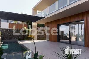 Коттедж 241м², 2-этажный, участок 5 сот.  