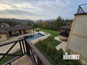 Коттедж 180м², 2-этажный, участок 5 сот.  