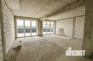 Дом 200м&sup2;, 2-этажный, участок 4 сот.  