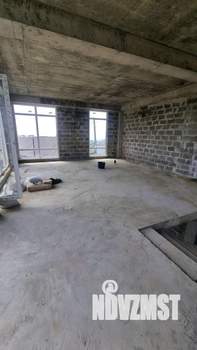 Дом 295м², 3-этажный, участок 5 сот.  
