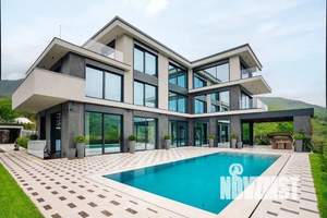 Дом 800м², 2-этажный, участок 11 сот.  