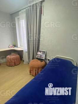 Дом 180м², 3-этажный, участок 6 сот.  