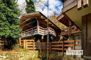 Дом 450м², 3-этажный, участок 18 сот.  