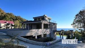 Коттедж 300м², 2-этажный, участок 6 сот.  