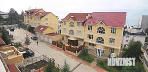 Таунхаус 457м², 3-этажный, участок 3 сот.  