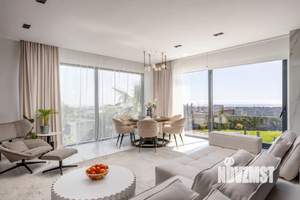 Дом 372м², 3-этажный, участок 7 сот.  