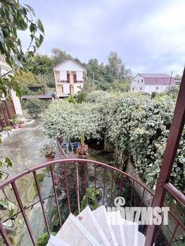 Коттедж 258м², 3-этажный, участок 8 сот.  