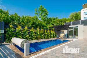 Дом 300м², 2-этажный, участок 6 сот.  