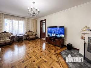 Дом 340м², 2-этажный, участок 4 сот.  