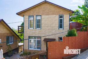 Дом 130м², 2-этажный, участок 5 сот.  