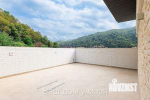 Дом 320м², 2-этажный, участок 32 сот.  