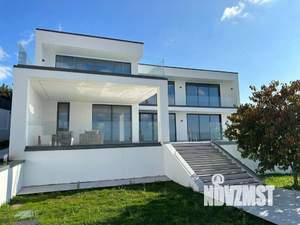 Дом 250м², 2-этажный, участок 10 сот.  