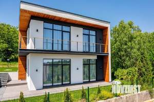 Коттедж 182м², 2-этажный, участок 4 сот.  