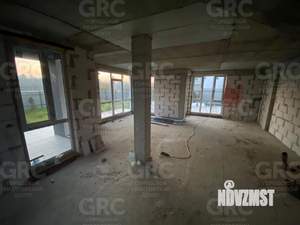 Дом 303м², 3-этажный, участок 8 сот.  