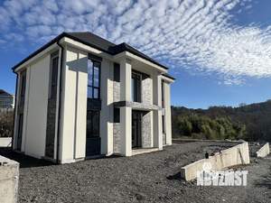 Дом 200м&sup2;, 2-этажный, участок 4 сот.  