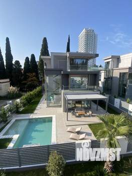 Дом 301м², 3-этажный, участок 12 сот.  