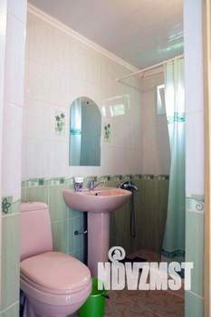 Дом 320м², 2-этажный, участок 4 сот.  