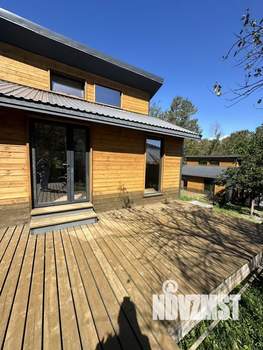 Дом 100м&sup2;, 2-этажный, участок 5 сот.  