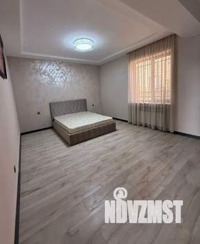 Дом 150м², 2-этажный, участок 6 сот.  