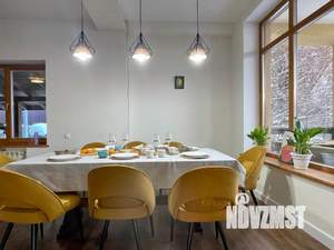 Дом 250м², 2-этажный, участок 10 сот.  