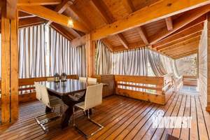 Дом 450м², 3-этажный, участок 18 сот.  