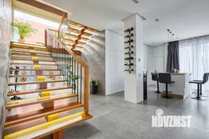 Дом 270м², 2-этажный, участок 8 сот.  