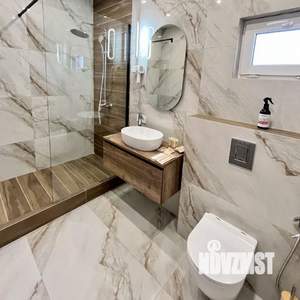 Дом 270м², 2-этажный, участок 7 сот.  