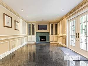 Дом 310м², 2-этажный, участок 9 сот.  