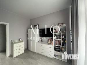 Дом 270м², 2-этажный, участок 5 сот.  