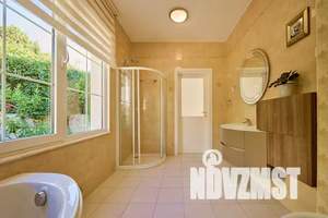 Дом 180м², 2-этажный, участок 7 сот.  