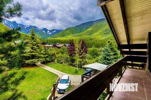 Дом 300м², 2-этажный, участок 9 сот.  