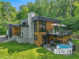 Дом 300м², 2-этажный, участок 7 сот.  