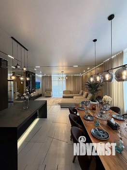 Коттедж 270м², 2-этажный, участок 10 сот.  