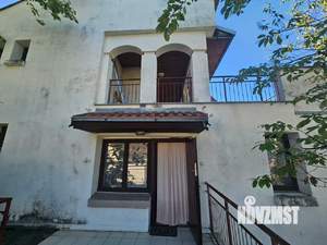 Коттедж 484м², 3-этажный, участок 9 сот.  