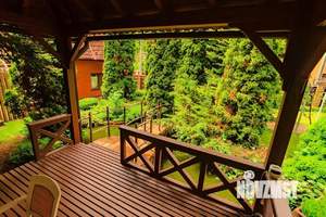 Дом 240м², 3-этажный, участок 8 сот.  