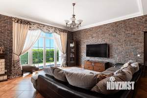 Дом 320м², 2-этажный, участок 10 сот.  