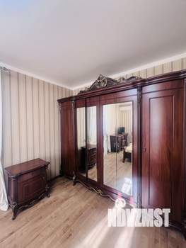 Коттедж 370м², 3-этажный, участок 10 сот.  