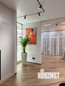 Дом 169м&sup2;, 2-этажный, участок 4 сот.  