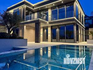 Дом 340м², 2-этажный, участок 6 сот.  