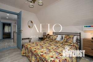 Коттедж 208м², 2-этажный, участок 10 сот.  