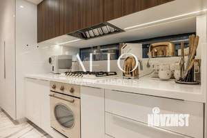 Дом 340м², 3-этажный, участок 6 сот.  