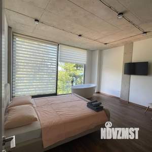 Дом 280м², 2-этажный, участок 15 сот.  