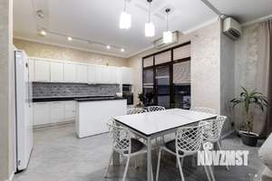 Дом 250м², 2-этажный, участок 8 сот.  