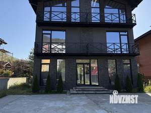 Дом 268м², 3-этажный, участок 5 сот.  