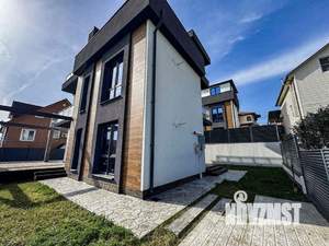 Дом 220м², 3-этажный, участок 4 сот.  