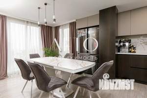 Дом 300м&sup2;, 2-этажный, участок 7 сот.  