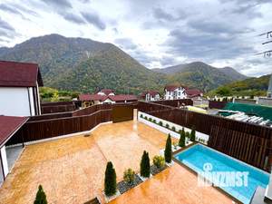 Дом 291м², 2-этажный, участок 7 сот.  